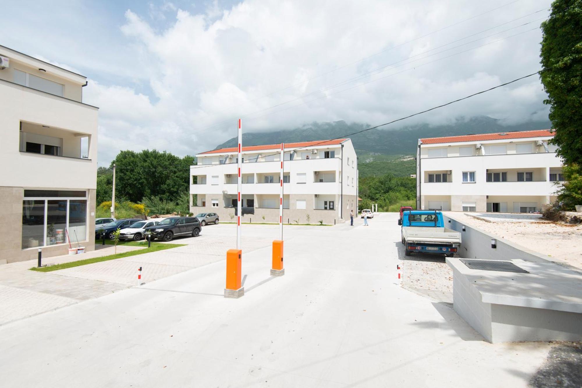 Al Mare Apartments Kotor Exteriér fotografie